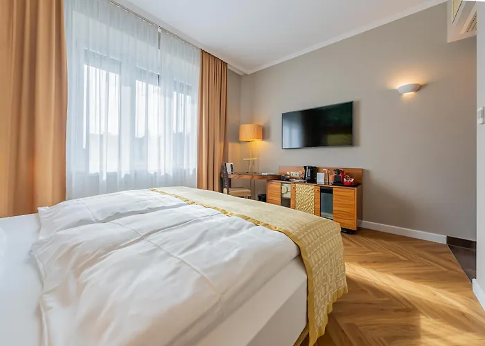 Josefshof Am Rathaus Hotel