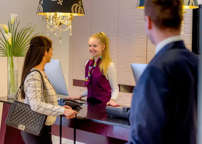 Hotel Josefshof Am Rathaus 4*
